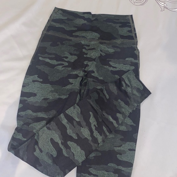 Bombshell camo🖤 - Picture 2 of 6